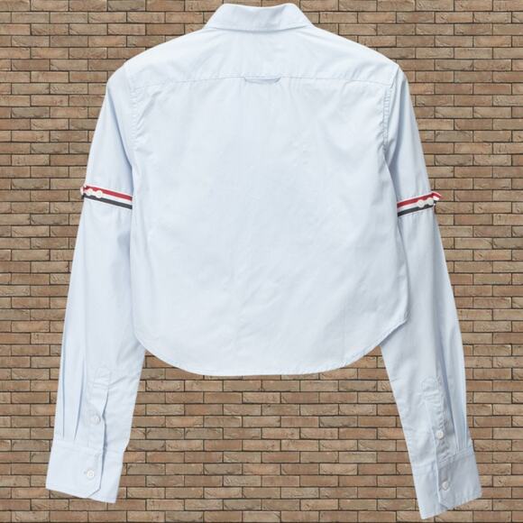 Thom Browne Sky Blue Crop Top with Striped Sleeves - Picture 2 of 5